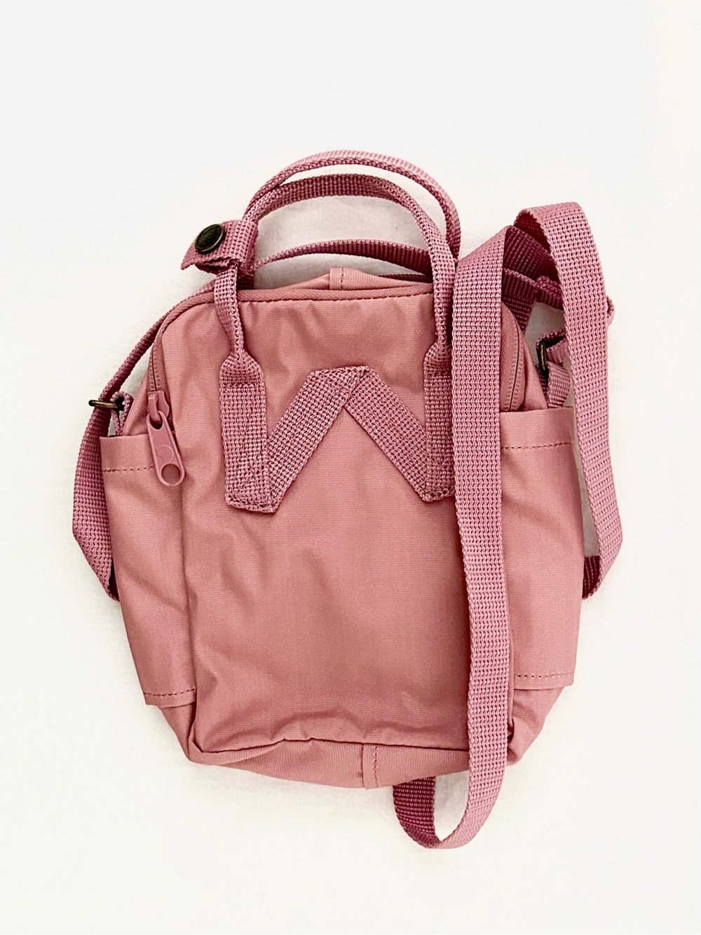 Fjallraven Kånken Small Crossbody in Dusty Rose - Picture 9 of 9